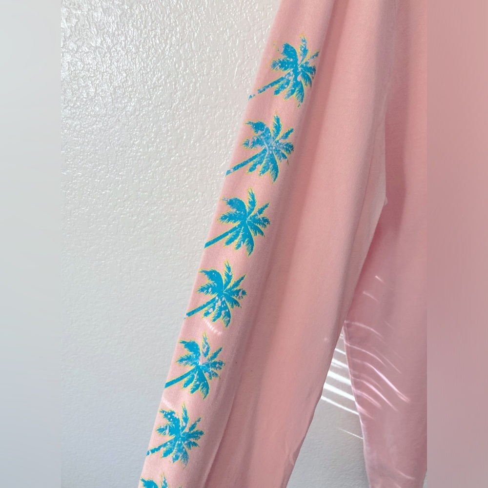 Disney Palm Tree Mickey Mouse Blush Long Sleeve! - Picture 3 of 5